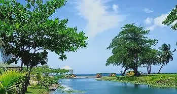 Villa Juanita Happy Grove Hotel