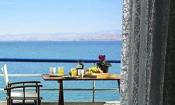 Villa Juanita Happy Grove Hotel