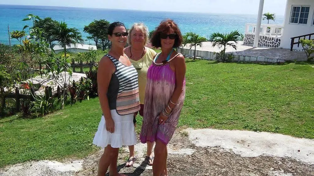 Hotel Villa Juanita Happy Grove