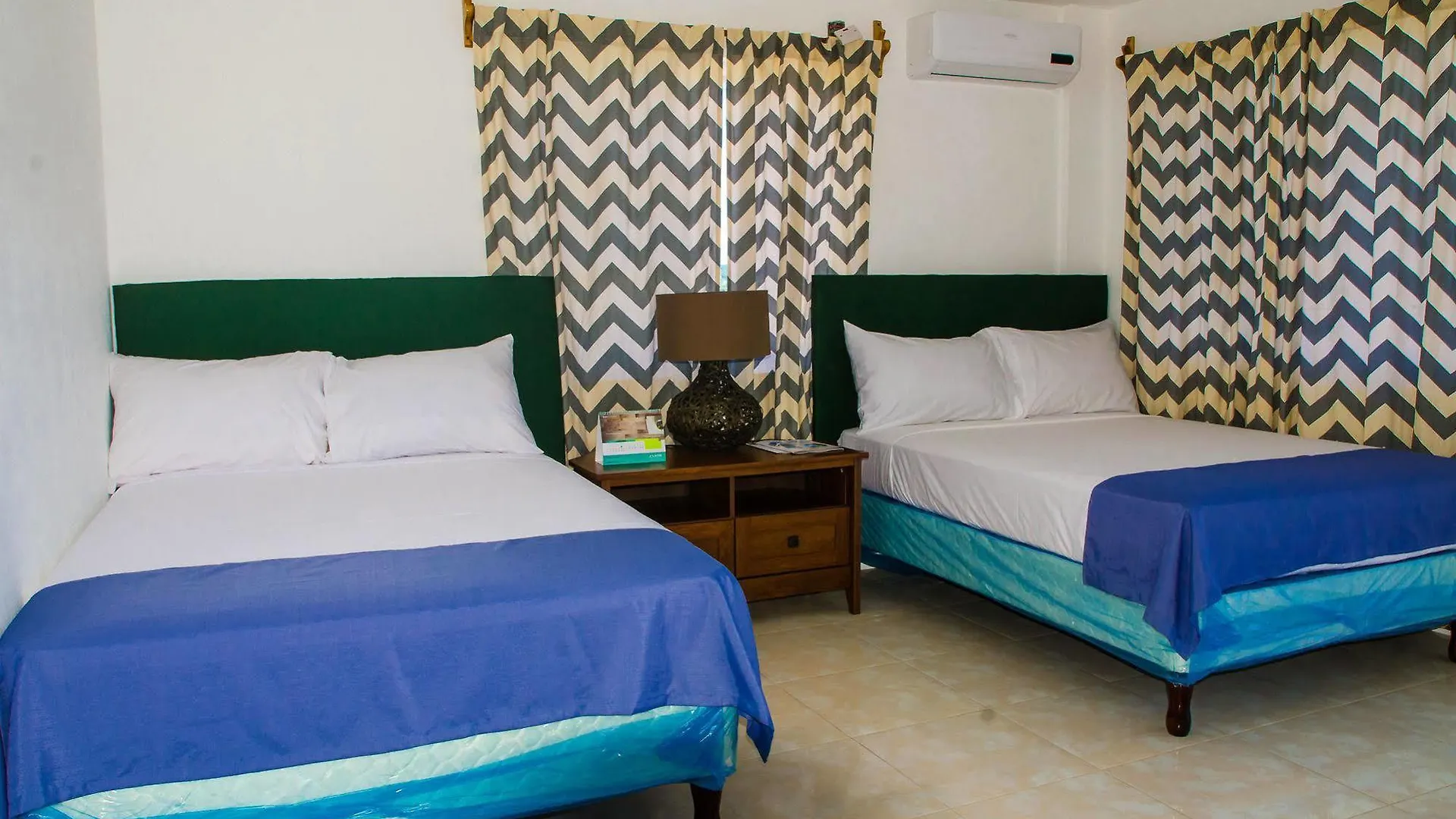 Villa Juanita Happy Grove Hotel