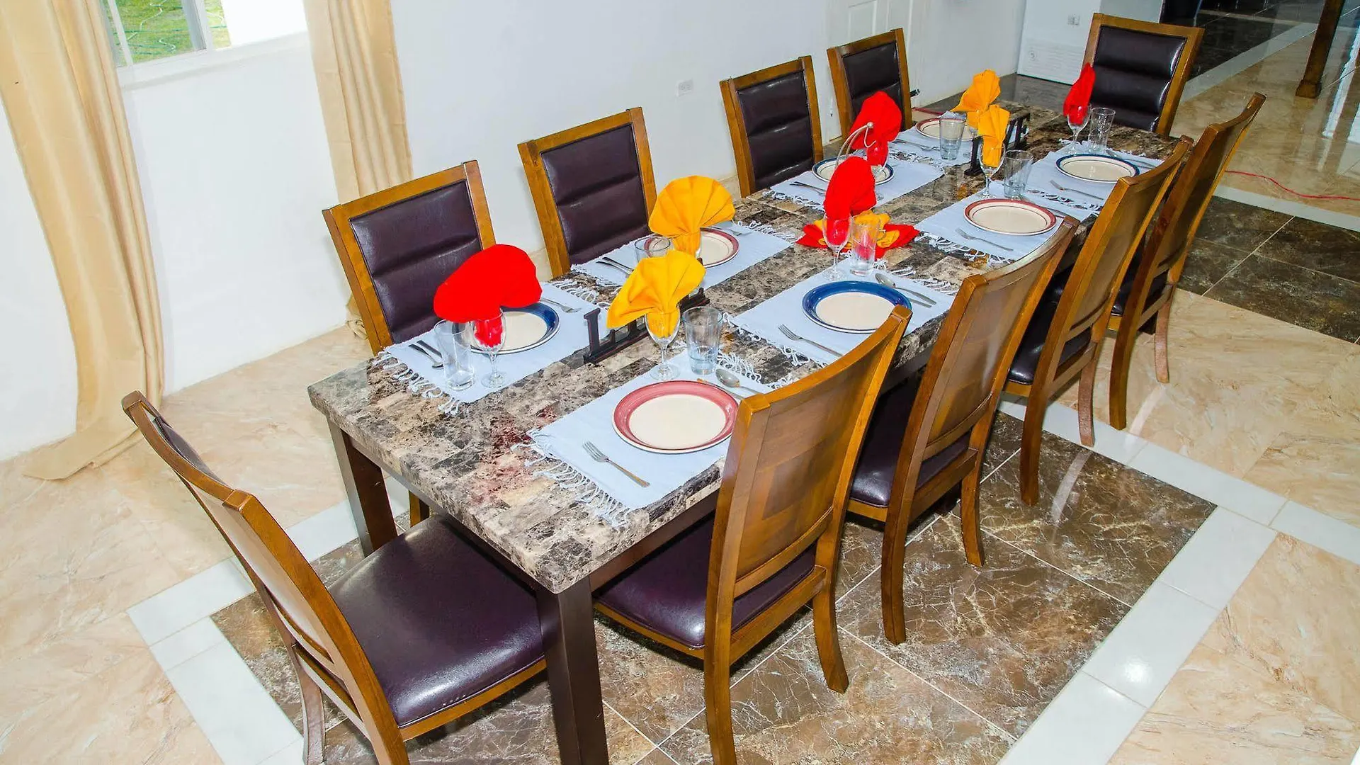 Hotel Villa Juanita Happy Grove