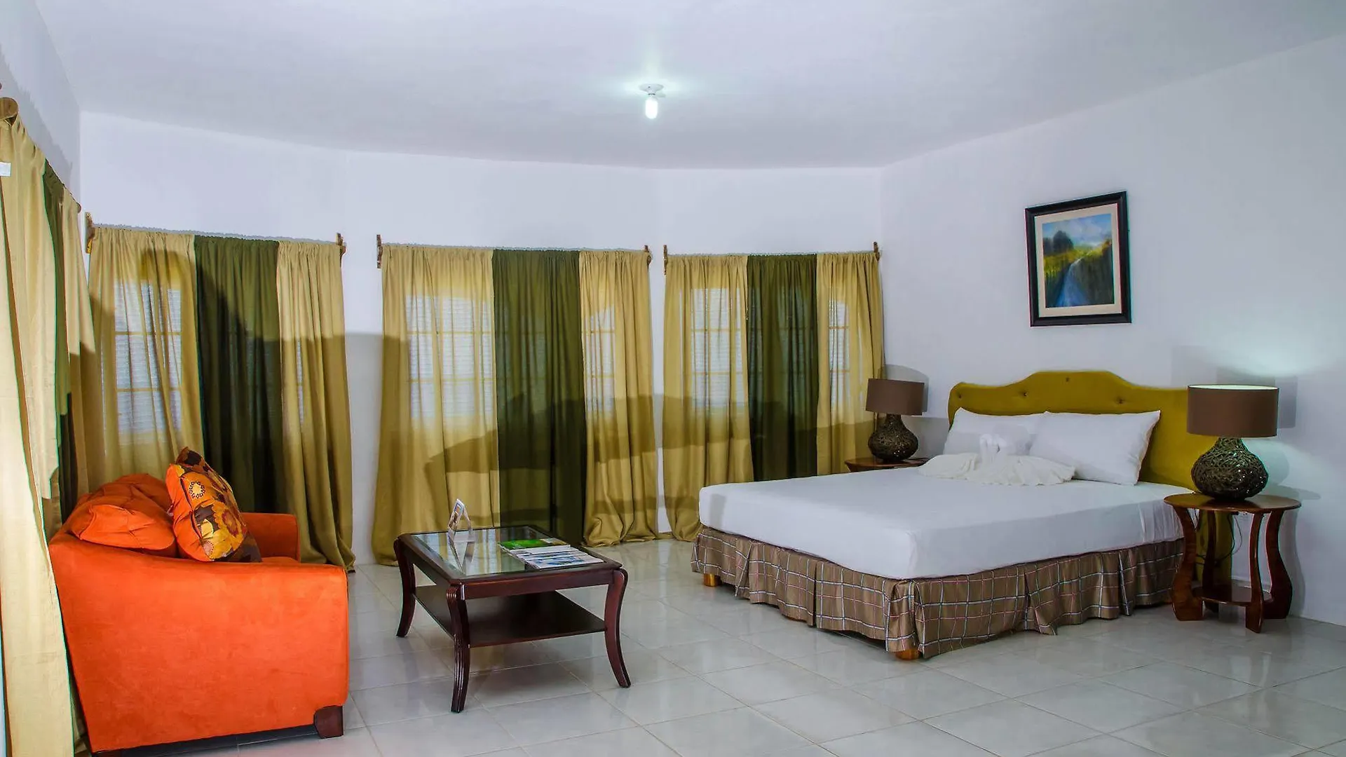 Hotel Villa Juanita Happy Grove
